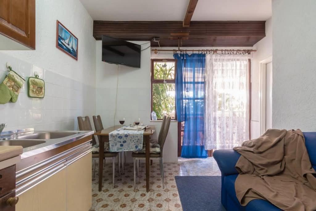 Loredana Apartments Crikvenica Kamer foto