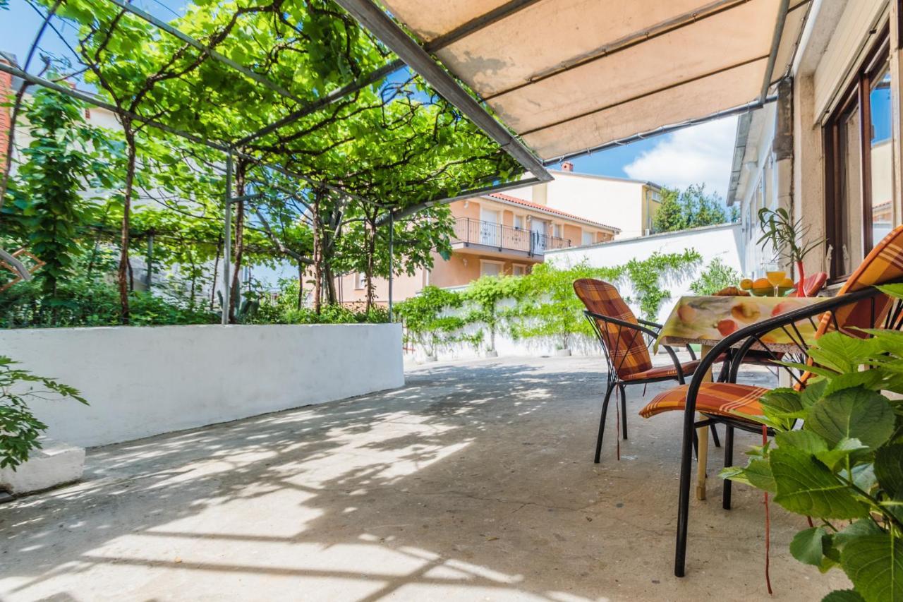 Loredana Apartments Crikvenica Buitenkant foto