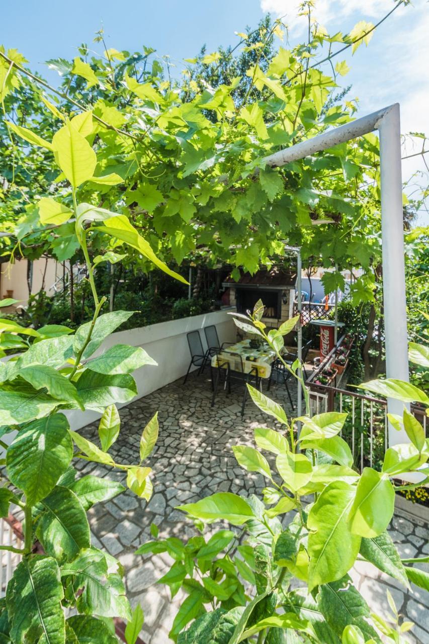 Loredana Apartments Crikvenica Buitenkant foto